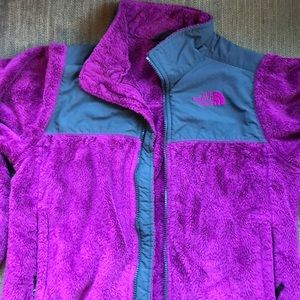 Girls The North Face sweater